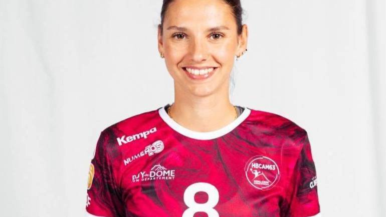 VAXES Clara